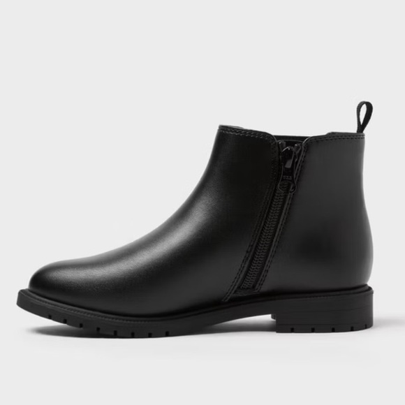 Cat & Jack Black Chelsea Boots - Picture 2 of 3